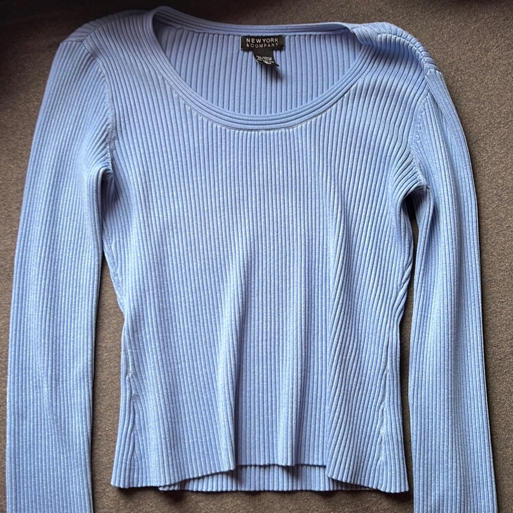 Beautiful, baby blue long sleeve sweater!